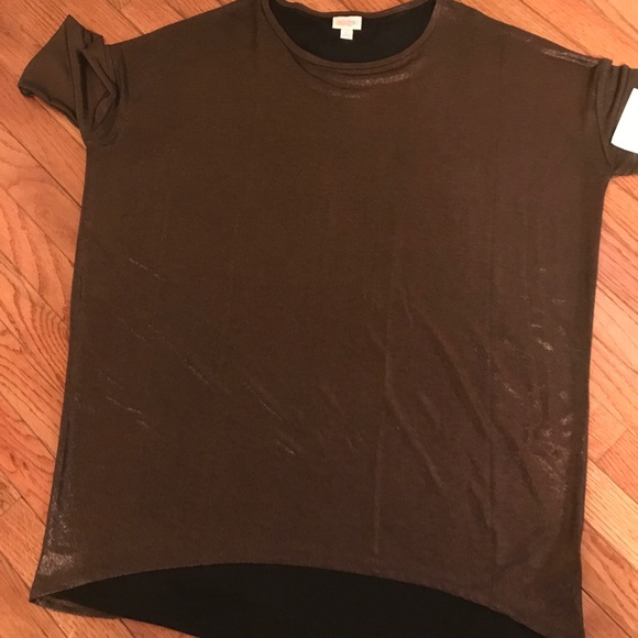 Gorgeous elegant large Lularoe Irma - Picture 1 of 4